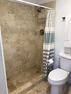 Coconut Breeze Villas