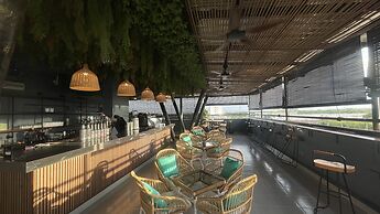 Sunflower World Hotel