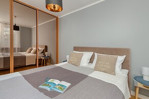 Apartment With Balcony by Renters