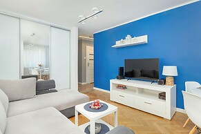 Apartment With Balcony by Renters