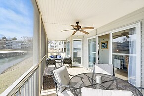 Regatta Bay Condo w/ Balcony + Water Views!