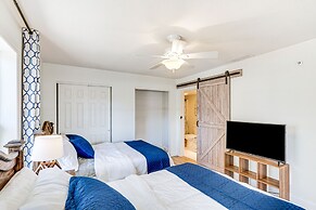 Regatta Bay Condo w/ Balcony + Water Views!