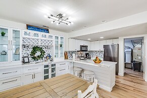 Regatta Bay Condo w/ Balcony + Water Views!
