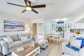Regatta Bay Condo w/ Balcony + Water Views!