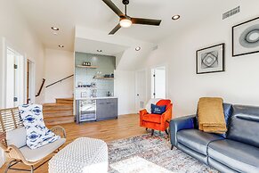 Hot Tub & Panoramic Mtn Views: Pine Retreat!