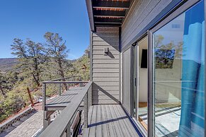 Hot Tub & Panoramic Mtn Views: Pine Retreat!