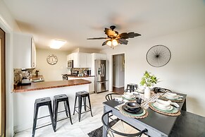 3 Mi to Lake Michigan: Lakefront Portage Home!