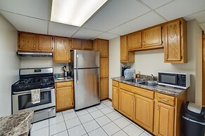 3 Mi to Lake Michigan: Lakefront Portage Home!