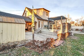 Clear Lake Vacation Rental: Walk to City Beach!