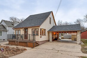 Clear Lake Vacation Rental: Walk to City Beach!