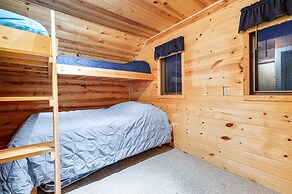Clear Lake Vacation Rental: Walk to City Beach!