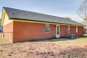 Charming Hinesville Home < 6 Mi to Fort Stewart