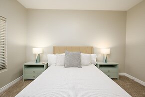 Villa Desert Ridge 2 Bedroom Condo by RedAwning