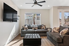 Surf's Up 2 Bedroom Condo