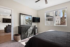 Surf's Up 2 Bedroom Condo