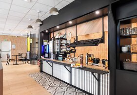 B&B HOTEL Paris Porte d'Orléans