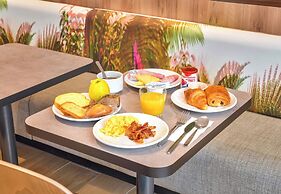 B&B HOTEL Paris Porte d'Orléans