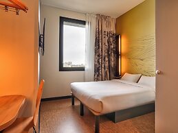 B&B HOTEL Paris Porte d'Orléans