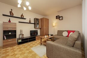 Apartment With Balcony for 2 by Renters