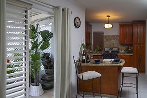 Alamanda Cottage at Serenity