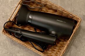 Bright Apartment Poznań by Renters