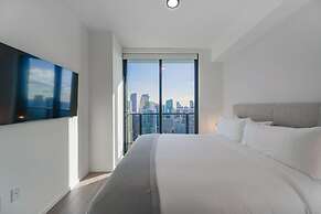 Views Apartment Near Bayfront Park