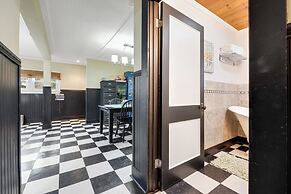 Pearl in Paradise by 3rd Coast Getaways