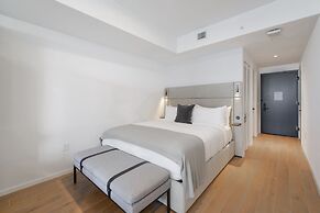 Exclusive Oasis Charming Studio Apt