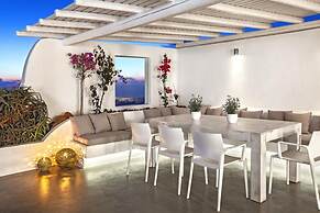 Immaculate 5-bed With Pool - Villa Eros Sea