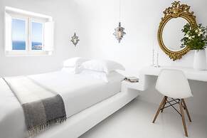 Immaculate 5-bed With Pool - Villa Eros Sea