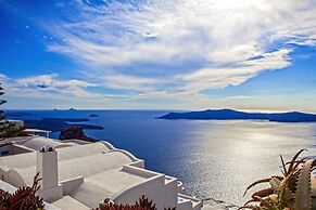 Immaculate 5-bed With Pool - Villa Eros Sea