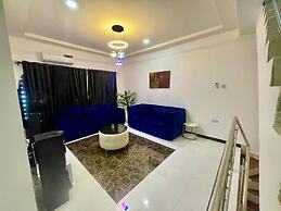 Luxury 3bedroom duplex