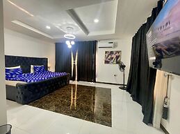 Luxury 3bedroom duplex