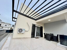 Luxury 3bedroom duplex