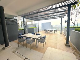 Neu Suites By Serenity Vacation Homes