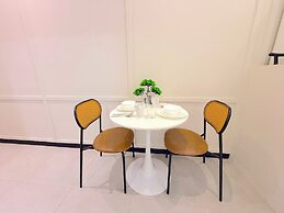 Neu Suites By Serenity Vacation Homes