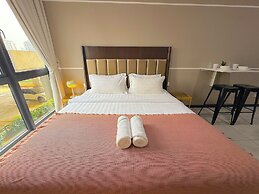 Neu Suites By Serenity Vacation Homes