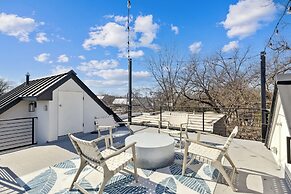 Chic Austin Getaway Brand New w/ Rooftop Patio!