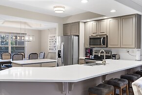 Majestic Lakeview Destination Unmatched Location