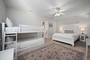 Gulf View Getaway at Crystal Villas