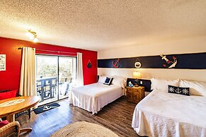 Buoyant Place Hang Out 2 Private Studio Homes!