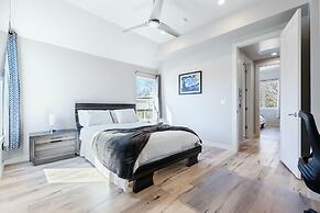 Trendy 3 Bedroom in South Austin!