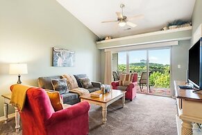 Sunset Daydream Elegant Condo on Table Rock!
