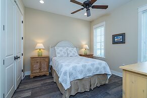 Sandestin Bungalo 38: Beach, Golf, & Fun!