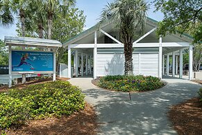 Sandestin Bungalo 38: Beach, Golf, & Fun!