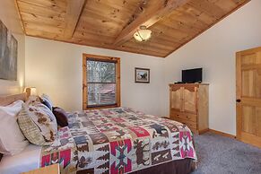 Mariettas Dream 2br in Mountains w/ Hot Tub!