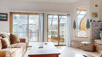 Serene Sierra Sanctuary - Experience Mammoth Magic