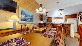 Serene Sierra Sanctuary - Experience Mammoth Magic