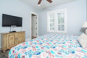 Sandestin Bungalo 45: Golf Cart, Pool, & More!