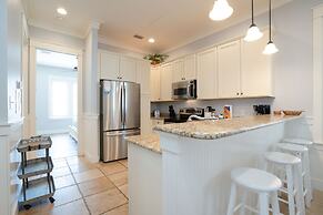 Sandestin Bungalo 45: Golf Cart, Pool, & More!